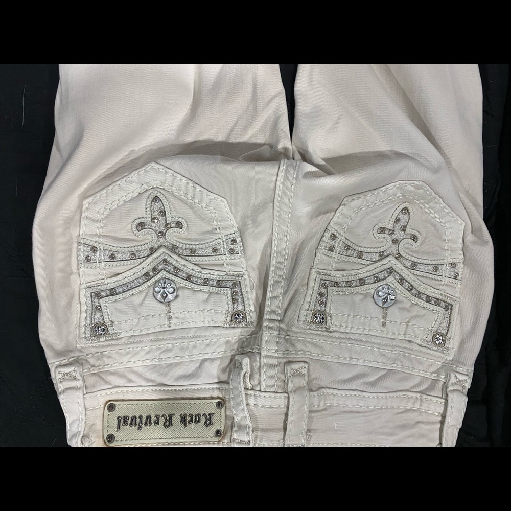 Barely worn rock revival woman’s jeans size 25